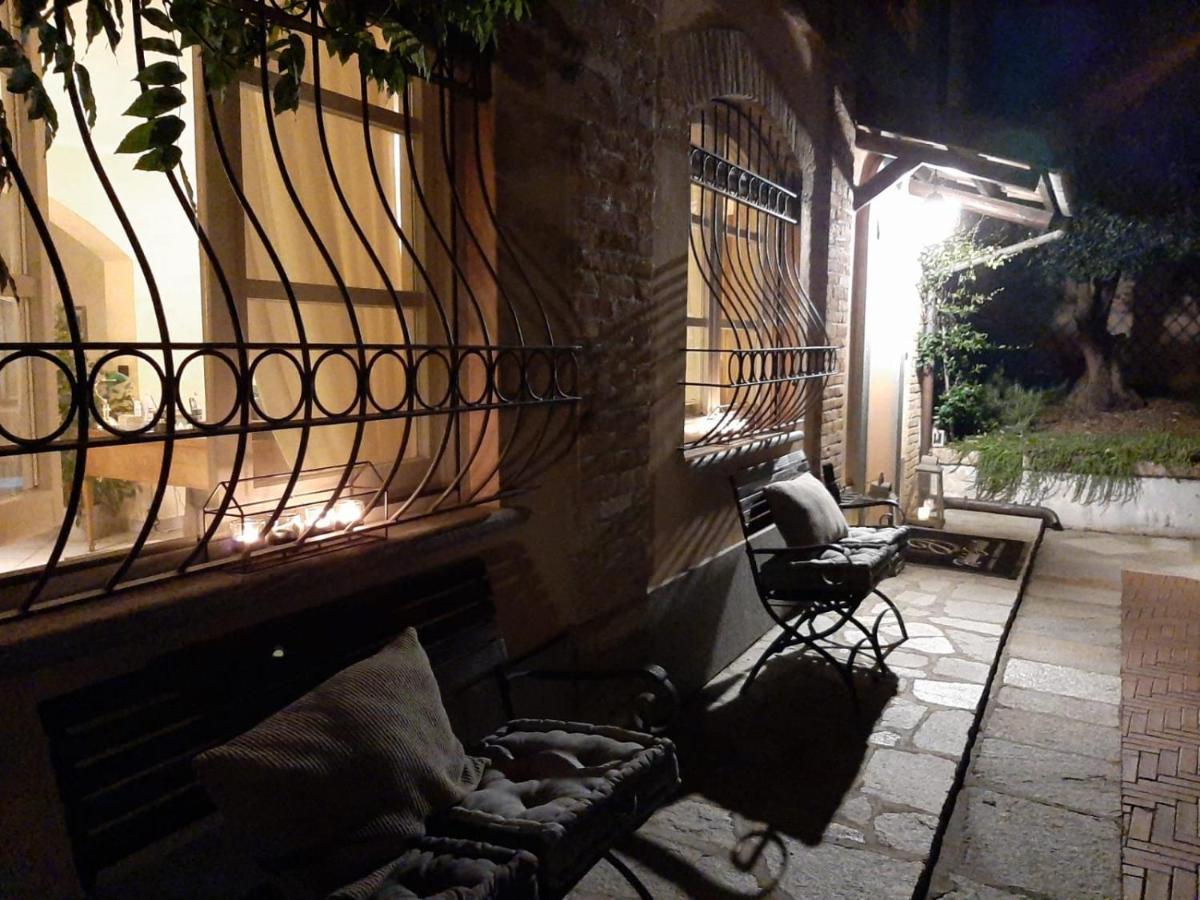 Relais Juliette Hotel La Morra Bagian luar foto