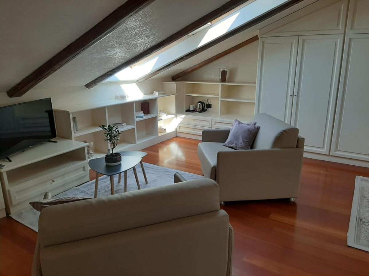 Relais Juliette Hotel La Morra Bagian luar foto