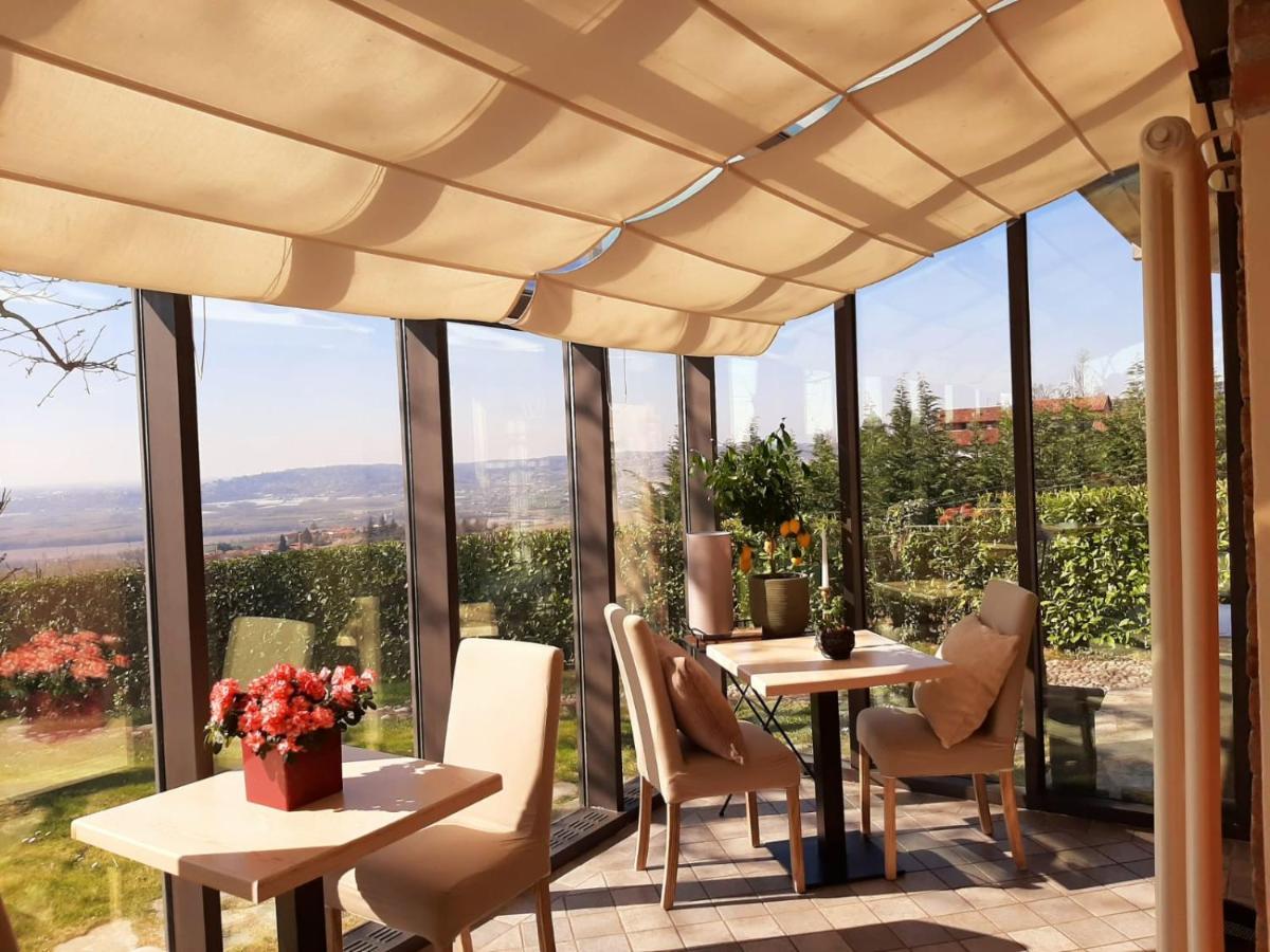 Relais Juliette Hotel La Morra Bagian luar foto
