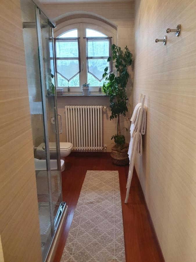 Relais Juliette Hotel La Morra Bagian luar foto