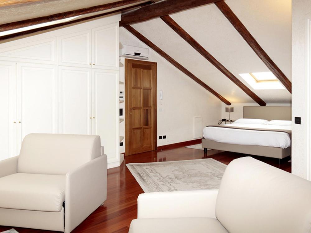 Relais Juliette Hotel La Morra Bagian luar foto