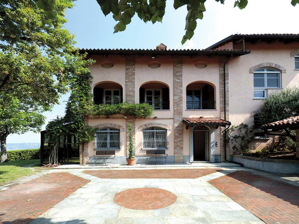 Relais Juliette Hotel La Morra Bagian luar foto